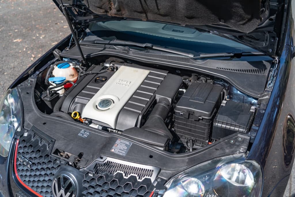 Volkswagen Golf GTi MK V-7