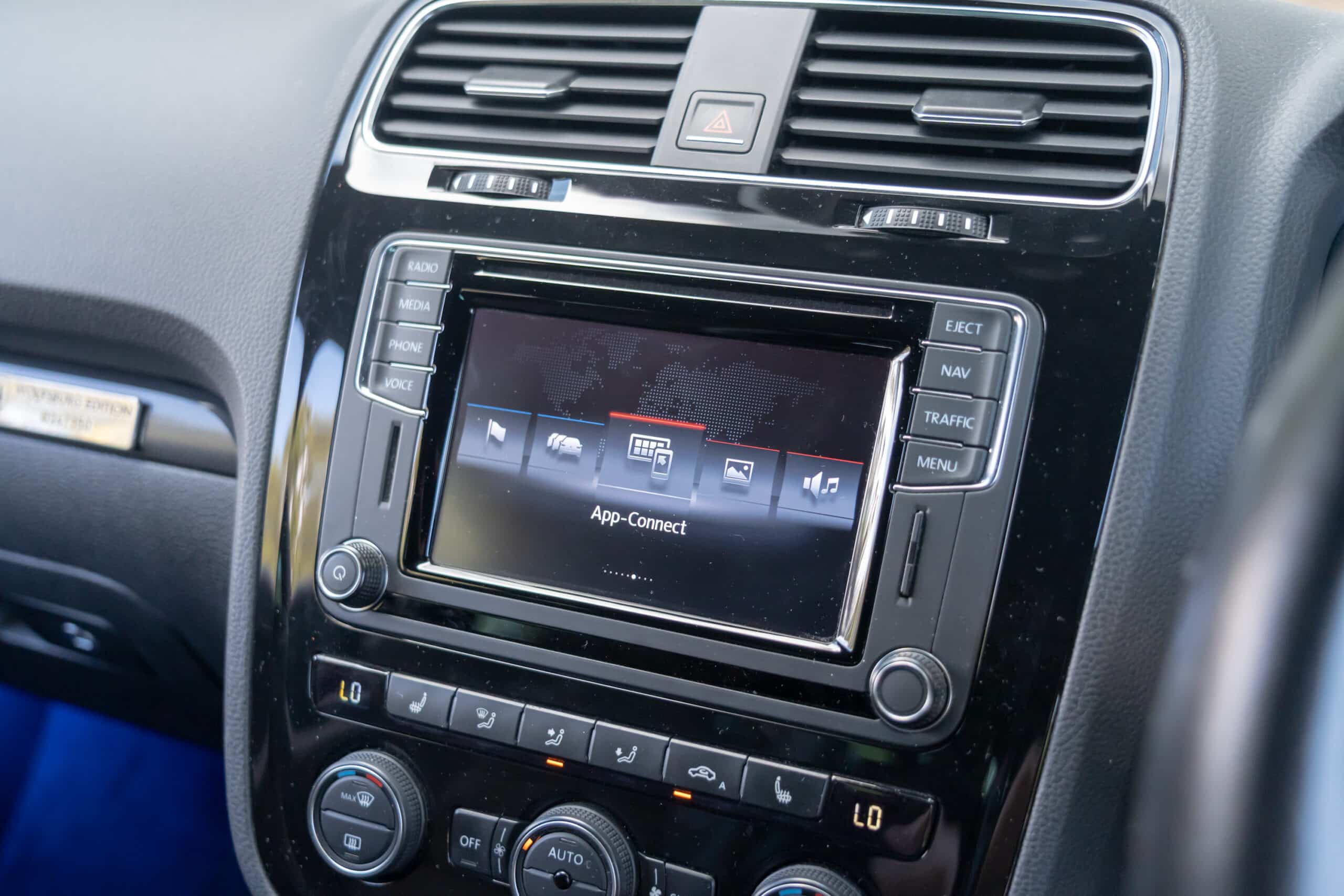 Volkswagen Scirocco-20