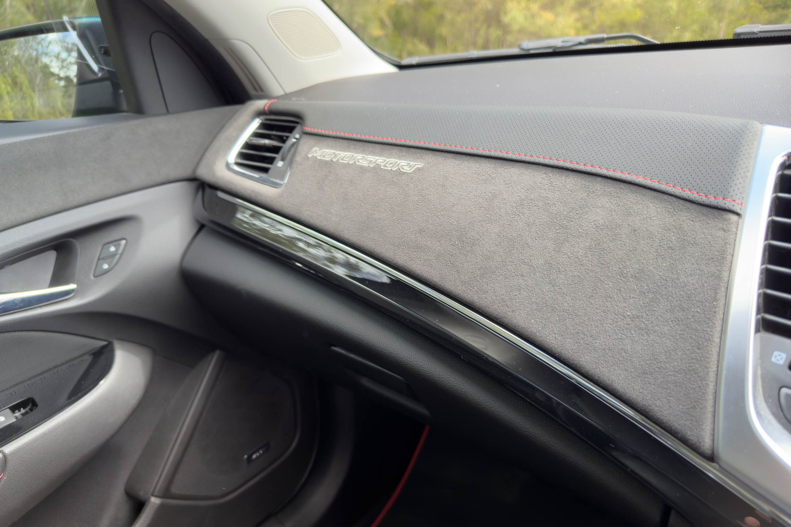 Vf Commodore Rear Panel Used Holden VF Commodore review - ReDriven