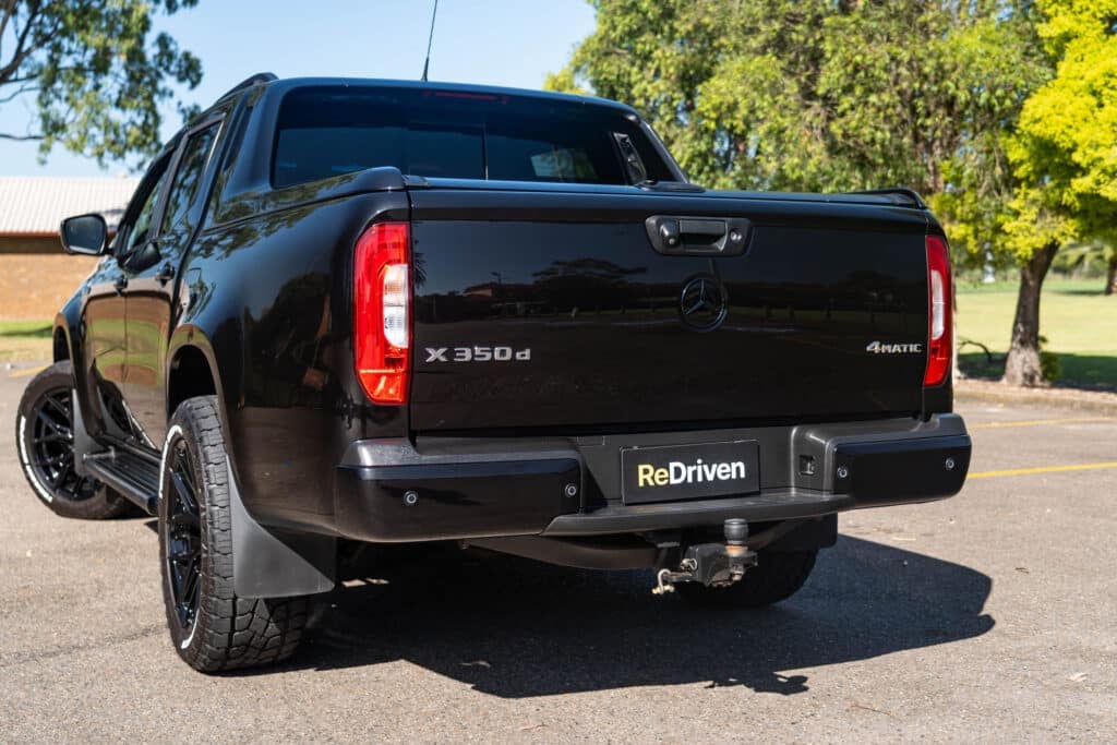 Mercedes-Benz X-Class-11