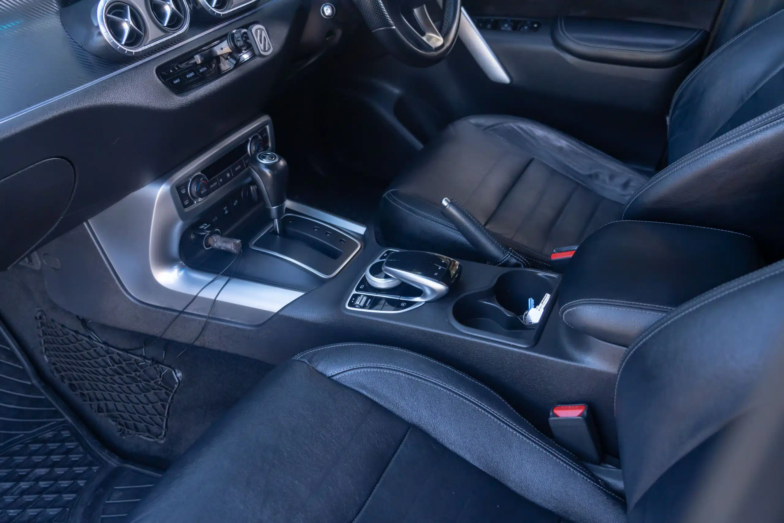 Mercedes-Benz X-Class-15