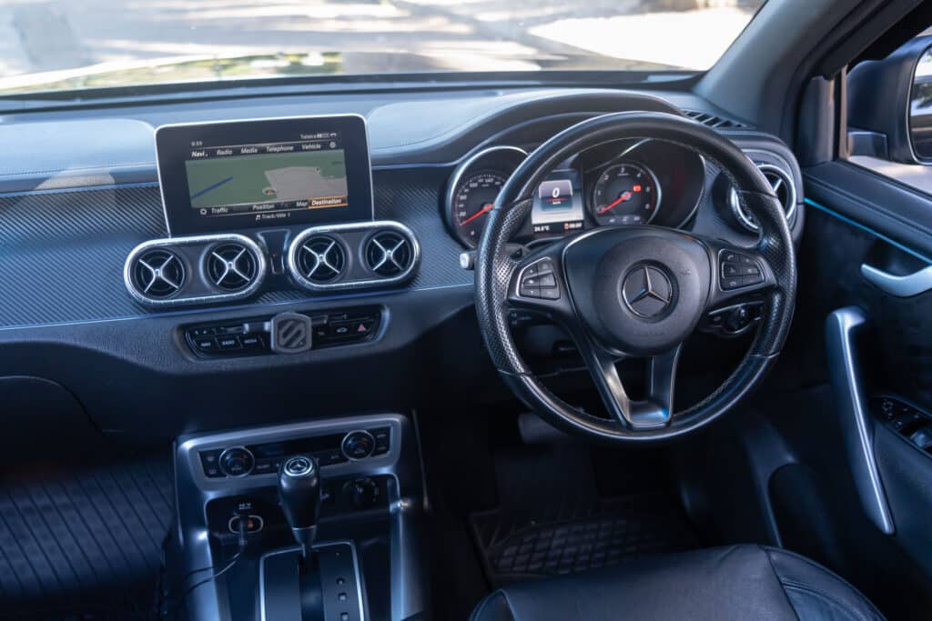 Mercedes-Benz X-Class-18