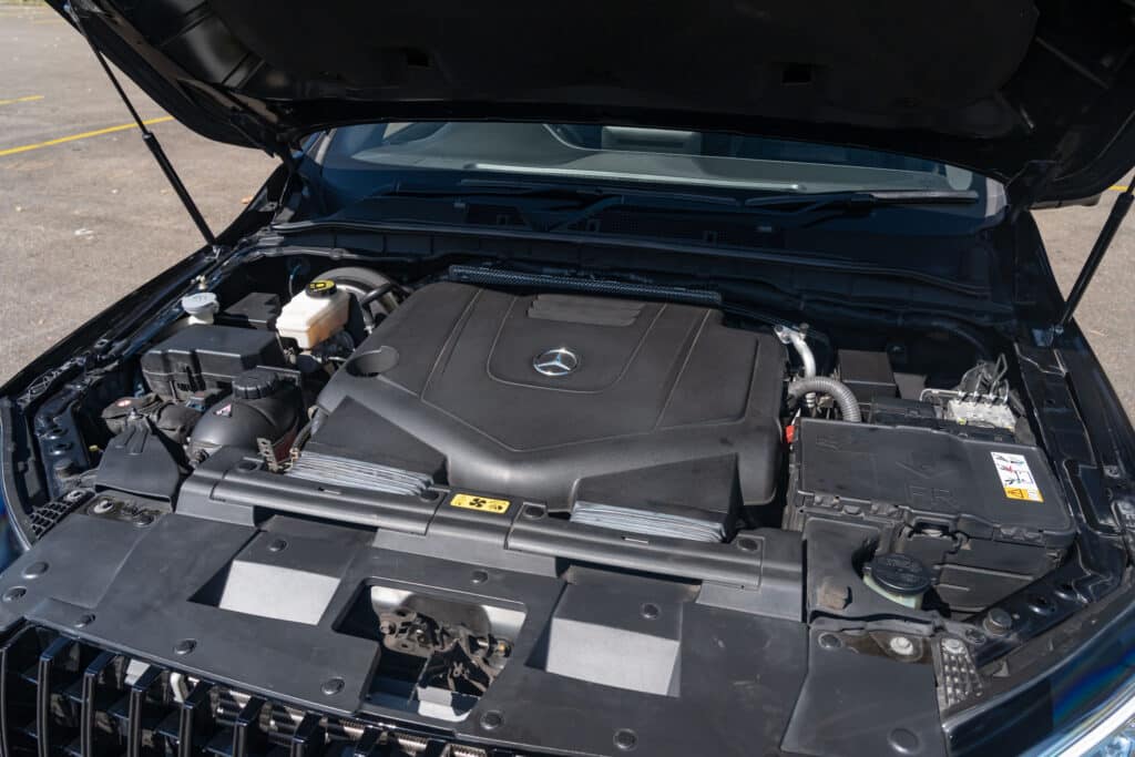 Mercedes-Benz X-Class-21