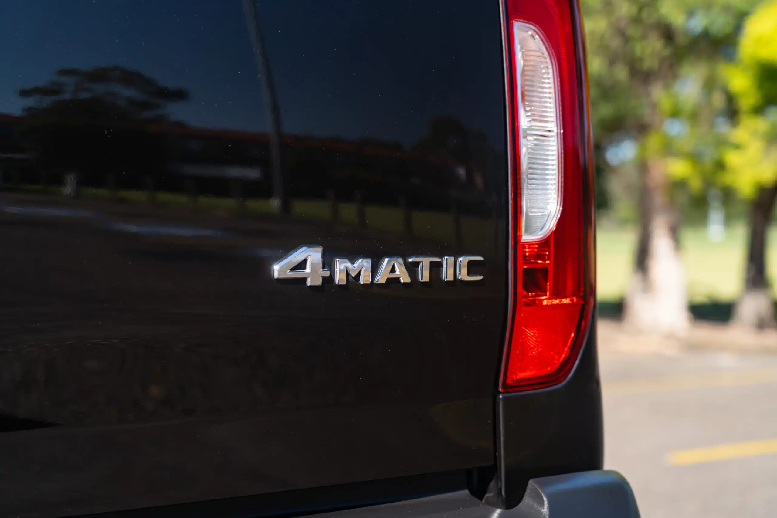 Mercedes-Benz X-Class-9