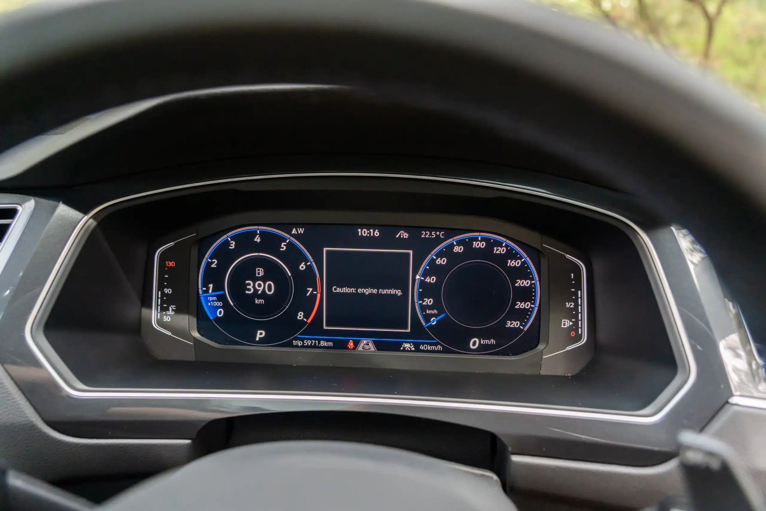 Volkswagen Tiguan (2nd-gen)-10