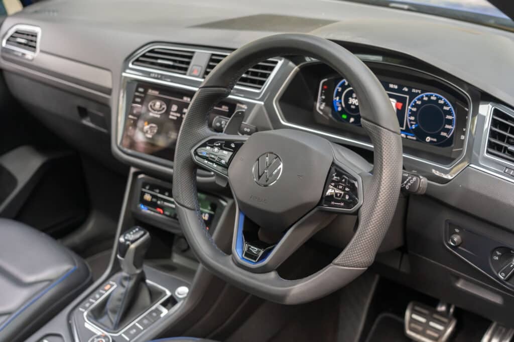 Volkswagen Tiguan (2nd-gen)-7