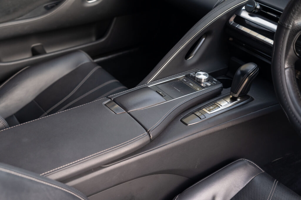 Car Image 18