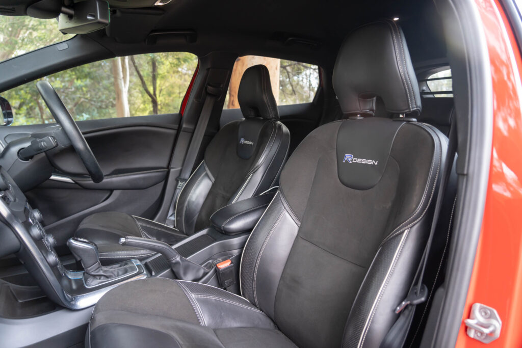 Car Image 15