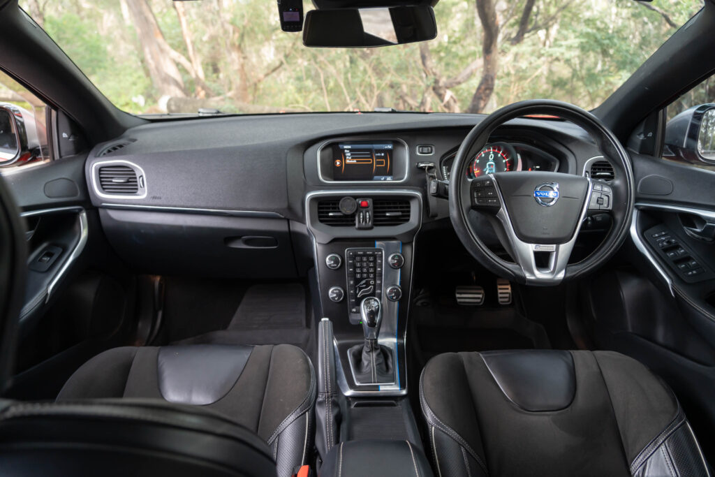 Car Image 4