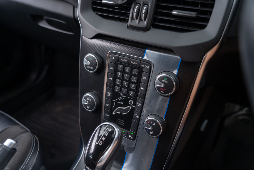 Car Image 19