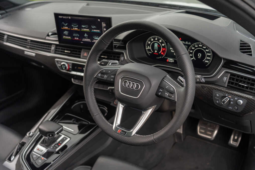 Car Image 23