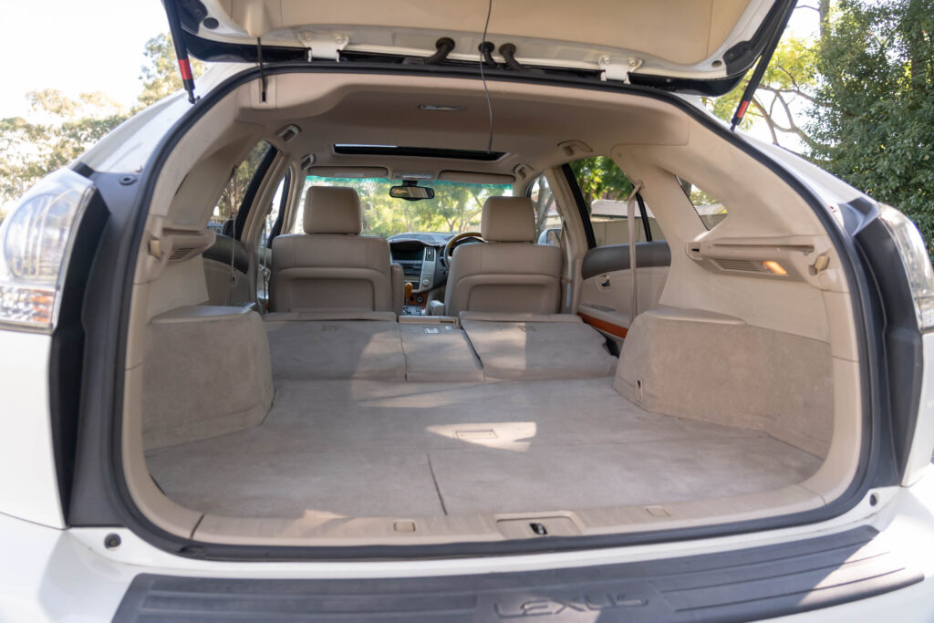 Car Image 18