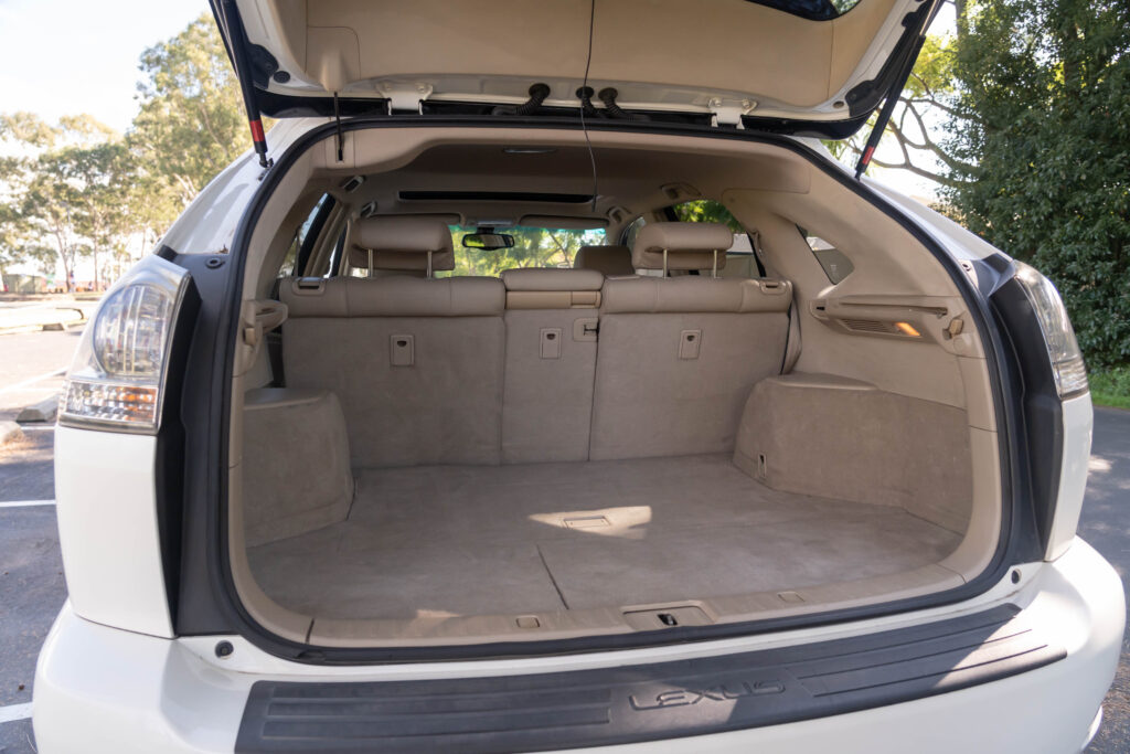 Car Image 19