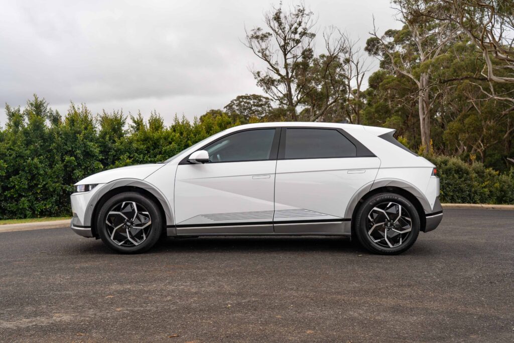 Car Image 9