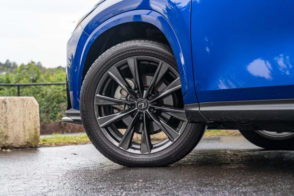 Car Image 9