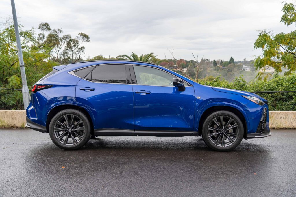Car Image 8