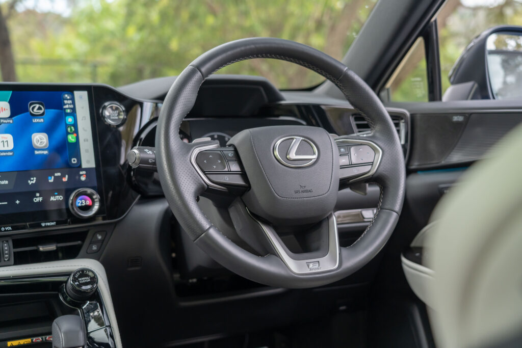 Car Image 18