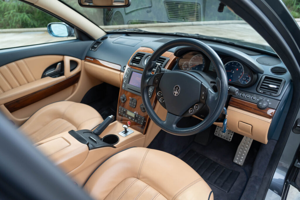 Car Image 18