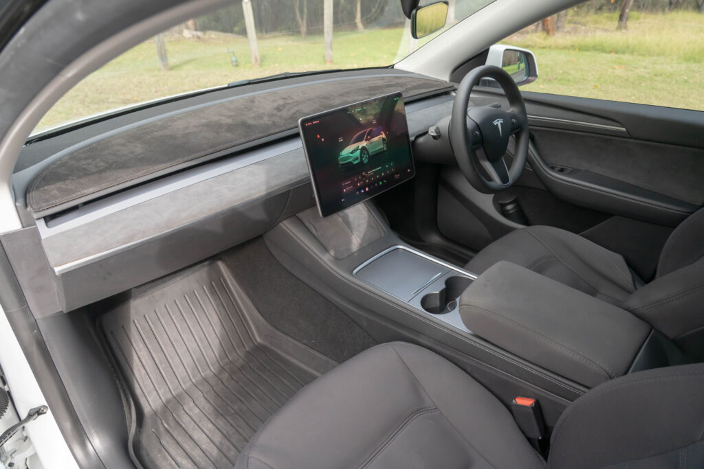 Car Image 15