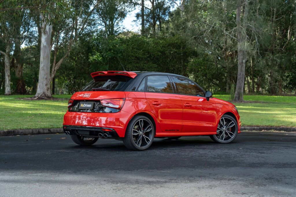 Car Image 13