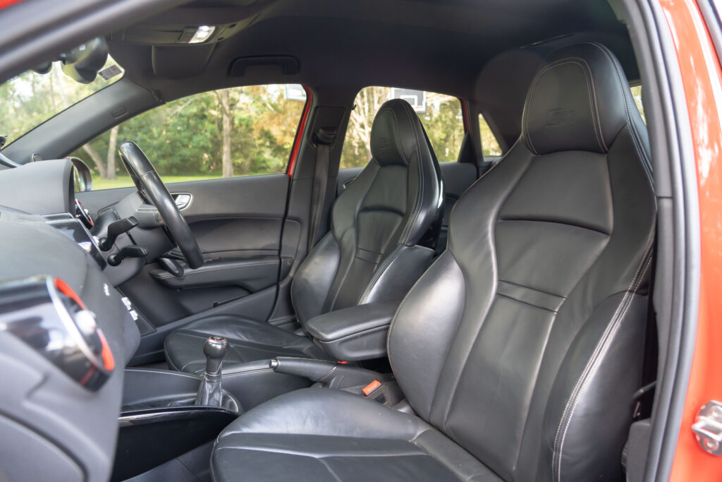 Car Image 28