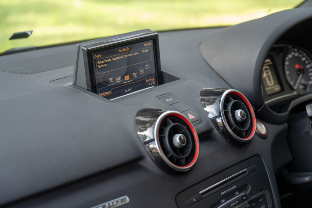 Car Image 18