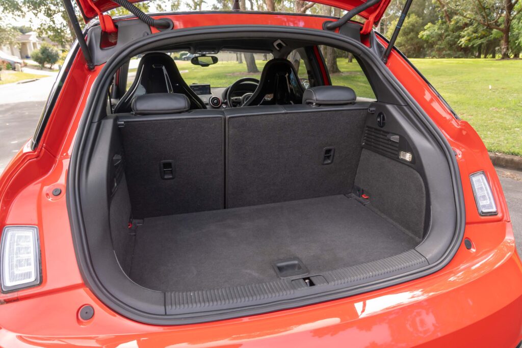 Car Image 23