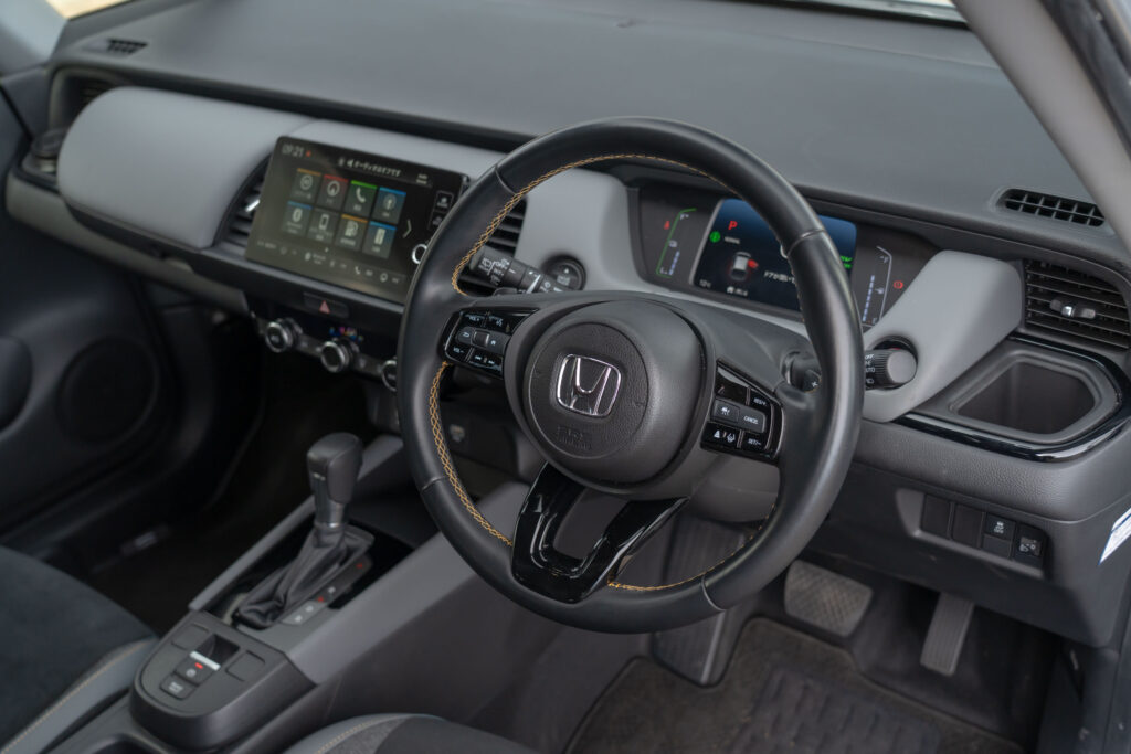 Car Image 14