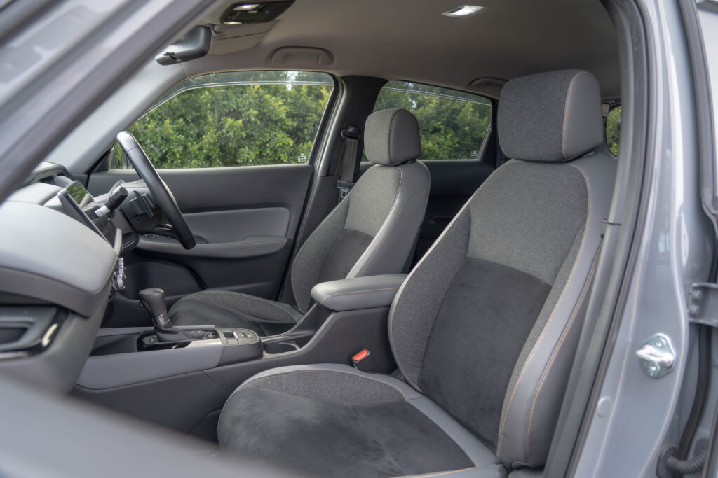 Car Image 24