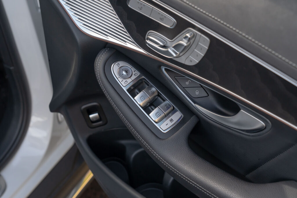 Car Image 27