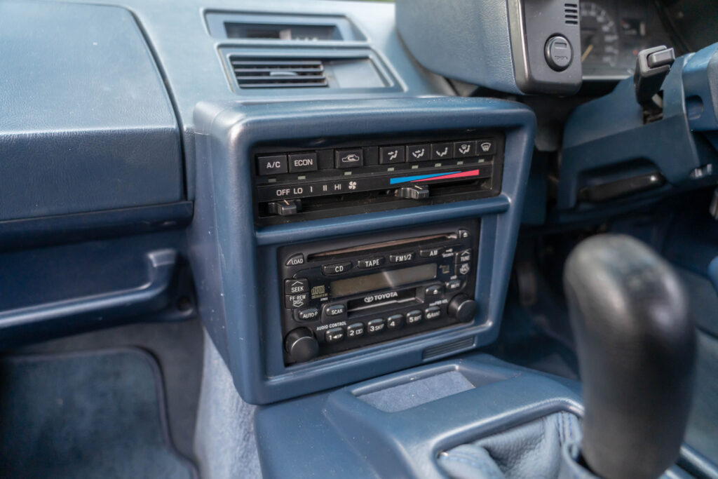 Car Image 16