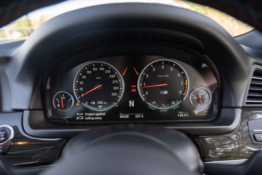 Car Image 21